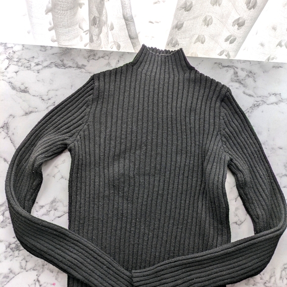 Women's Black Ribbed‎ Long Sleeve Top - Picture 3 of 5